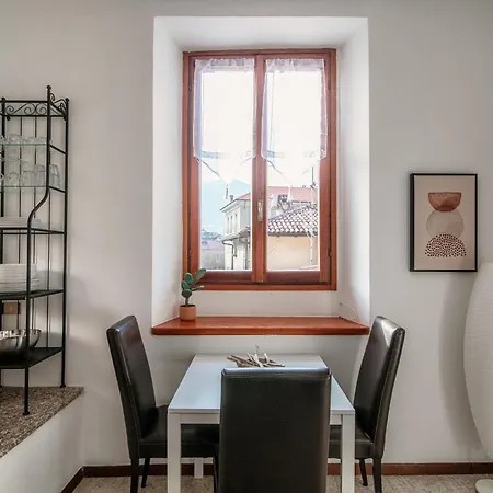Piazza Roma By Quokka 360 - Within The Historic Walls Of Apartment Como