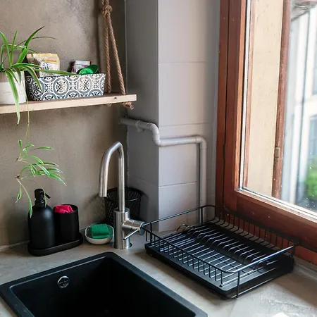 Piazza Roma By Quokka 360 - Within The Historic Walls Of *