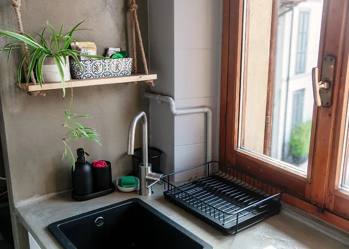 Piazza Roma By Quokka 360 - Within The Historic Walls Of *