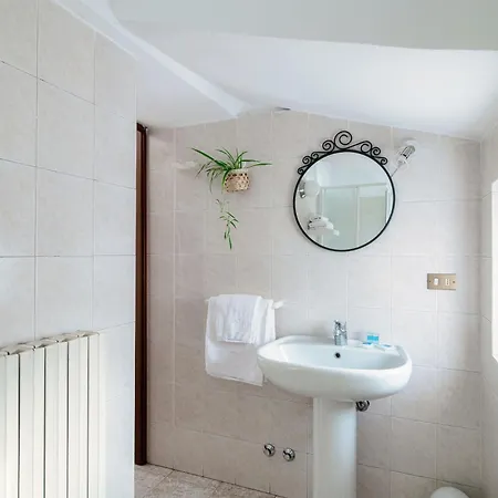 Piazza Roma By Quokka 360 - Within The Historic Walls Of Apartamento Como